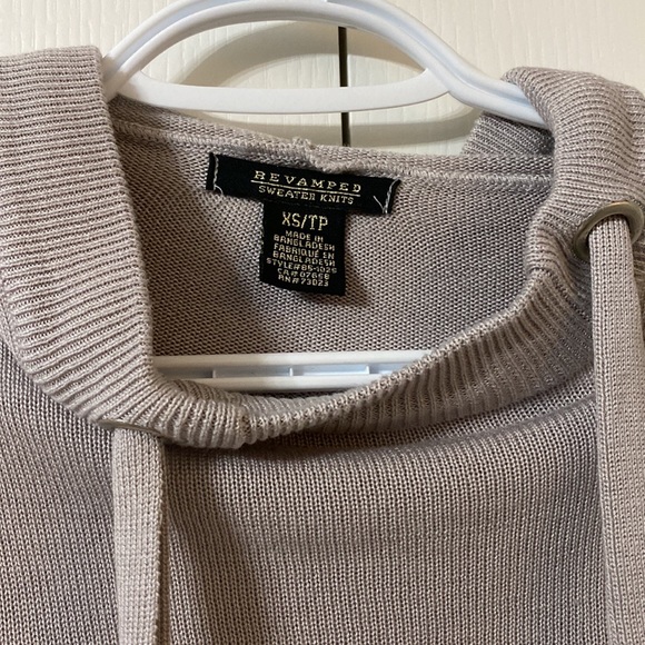 99%new - Picture 2 of 2